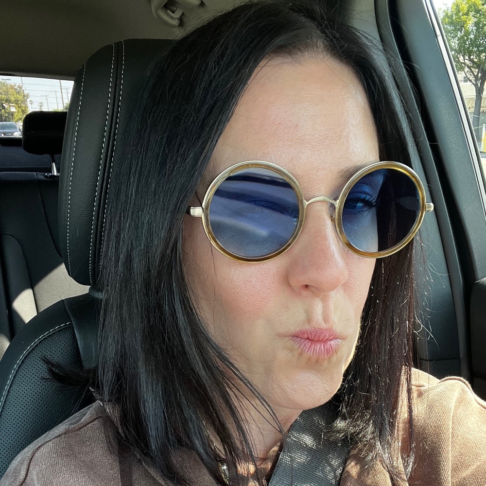 Meet your Posher, Lisa